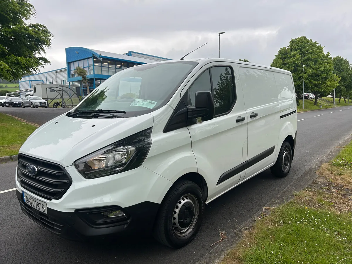 Ford Transit Custom 2019 INCLUDES VAT - Image 3