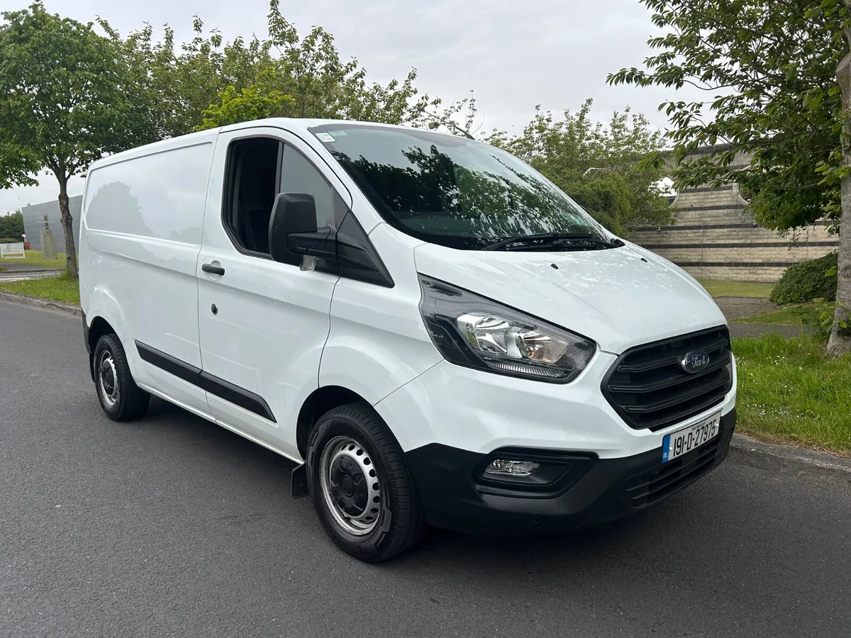 Ford Transit Custom 2019 INCLUDES VAT - Image 4