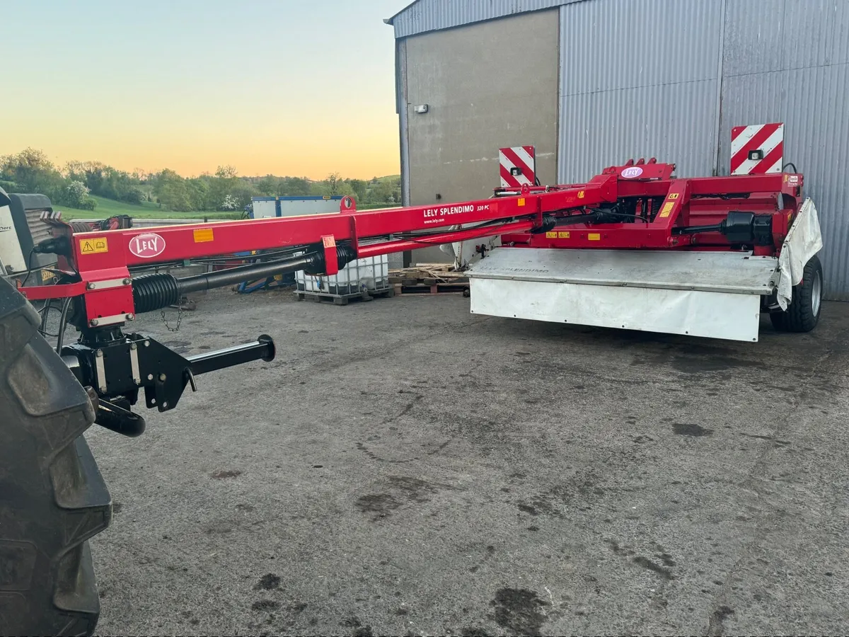 Farm machinery - Image 1