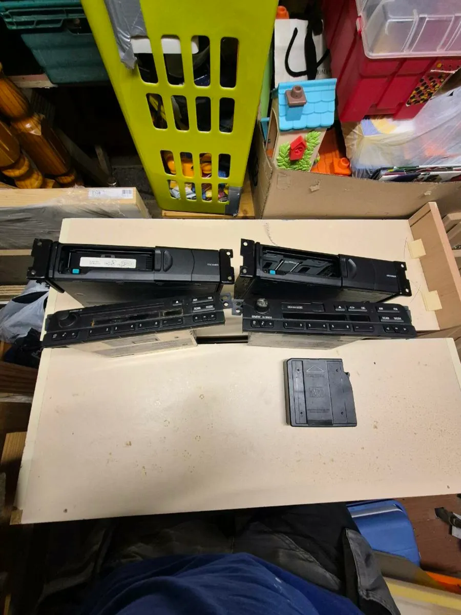 BMW 6cd changers - Image 1