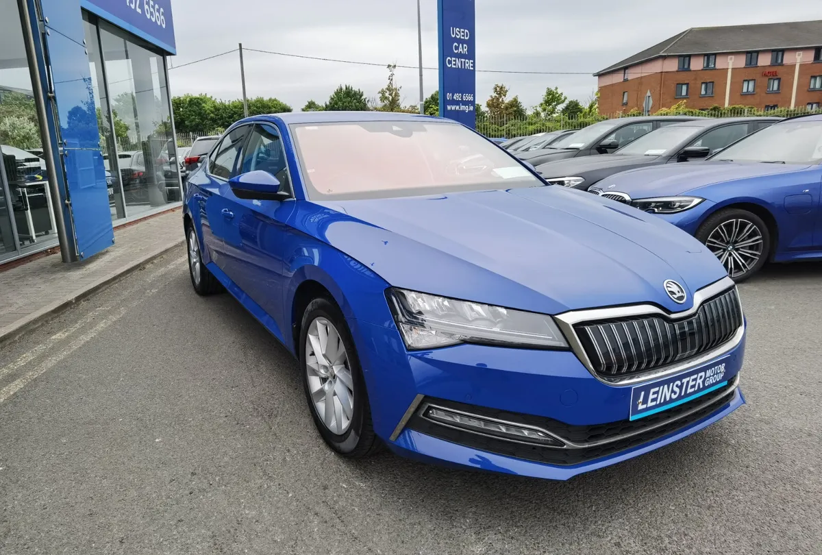 SKODA SUPERB 1.4 IV SE TECHNOLOGY DSG AUTOMATIC - Image 3