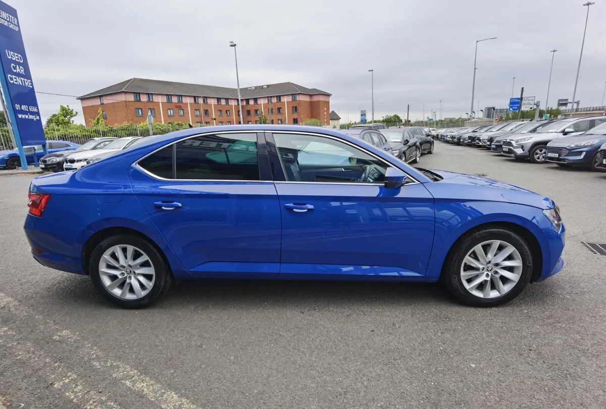 SKODA SUPERB 1.4 IV SE TECHNOLOGY DSG AUTOMATIC - Image 4