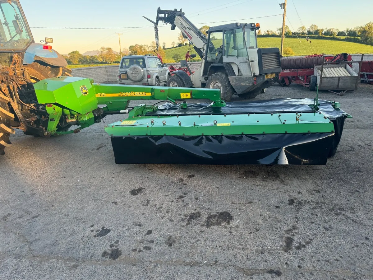 Farm machinery - Image 1