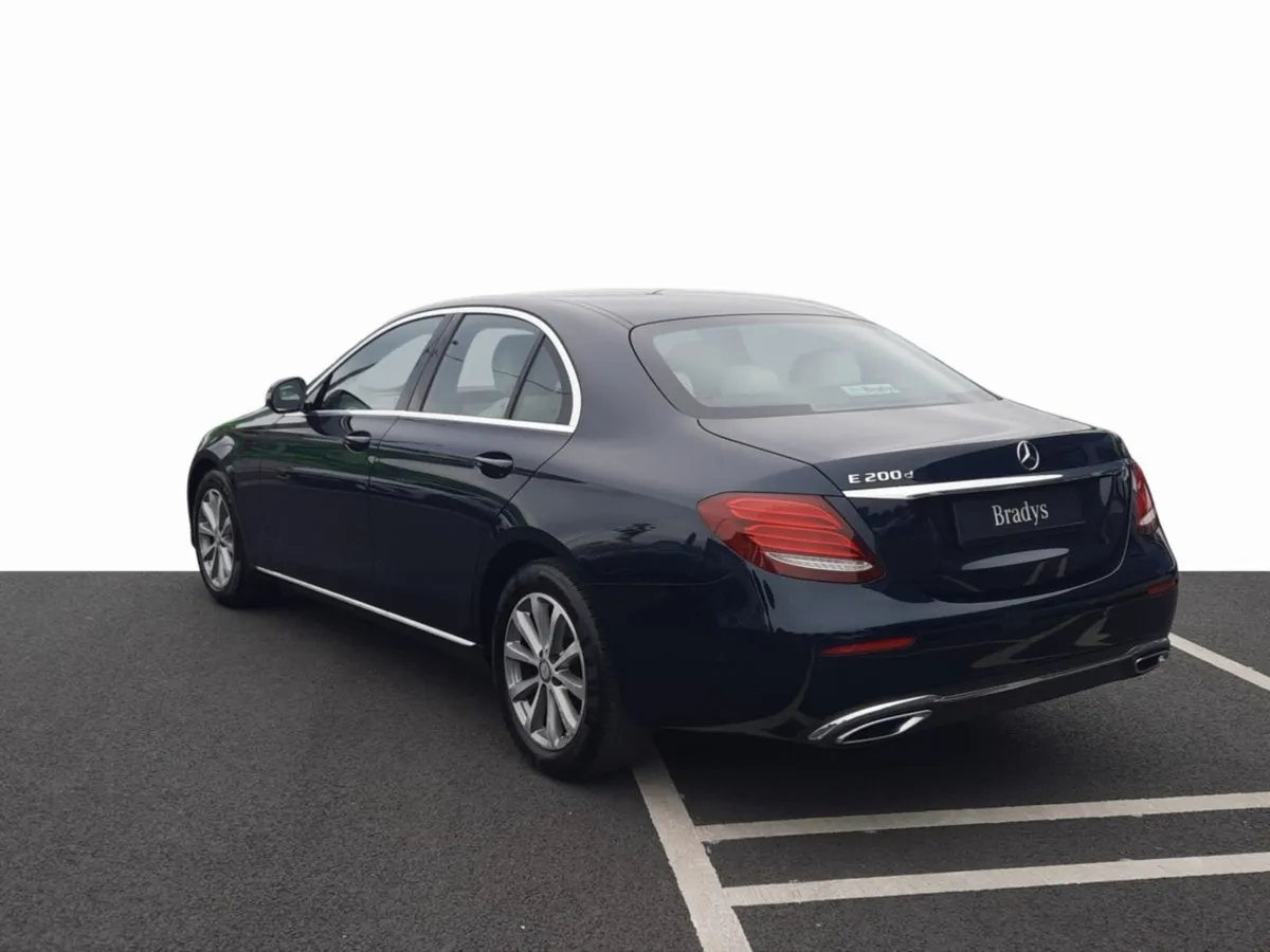 Mercedes-Benz E-Class E 200d Avantgarde A/T - Image 4