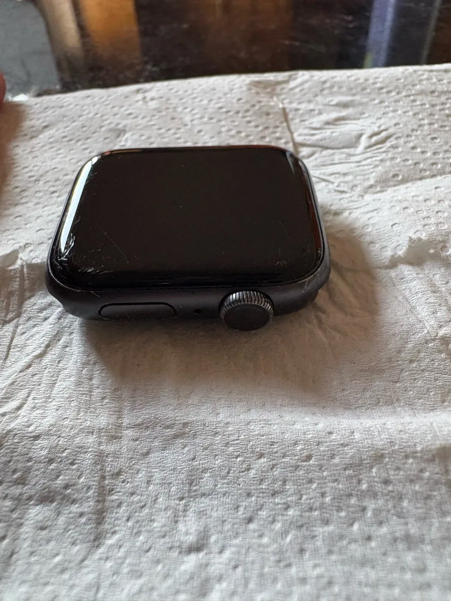 Apple Watch Series 6 - Image 3