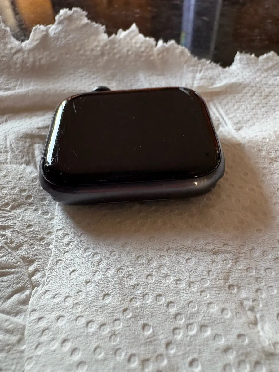 Apple Watch Series 6 - Image 4
