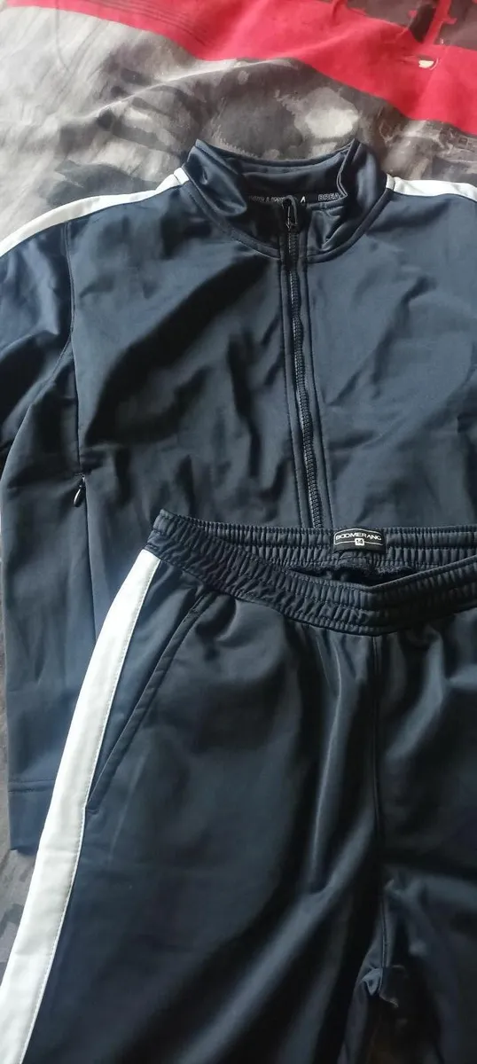 Tracksuit for boys Brand NEW - Image 3