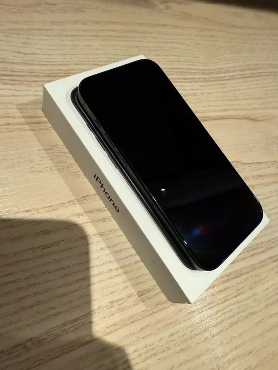 iphone - Image 2