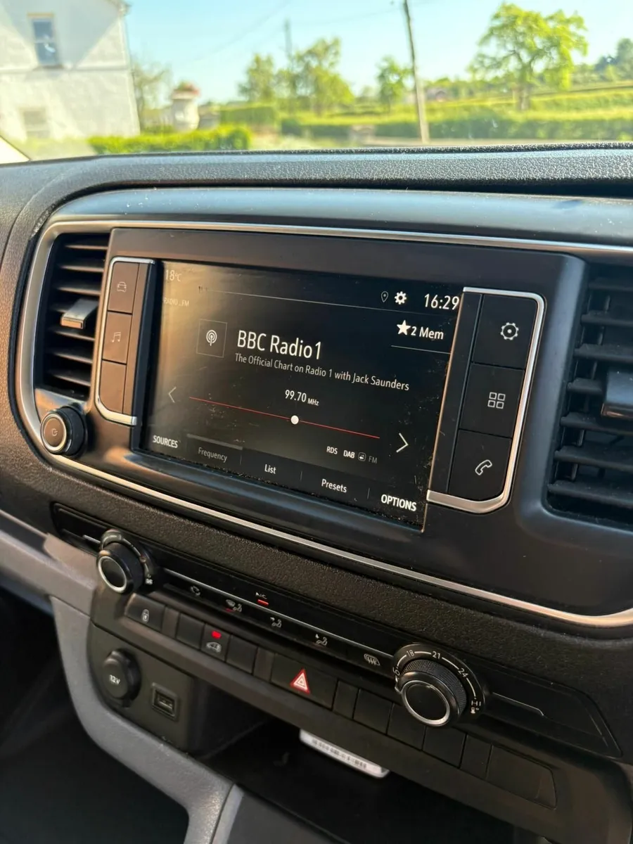 Vauxhall Vivaro Sportive 2019 - Image 4