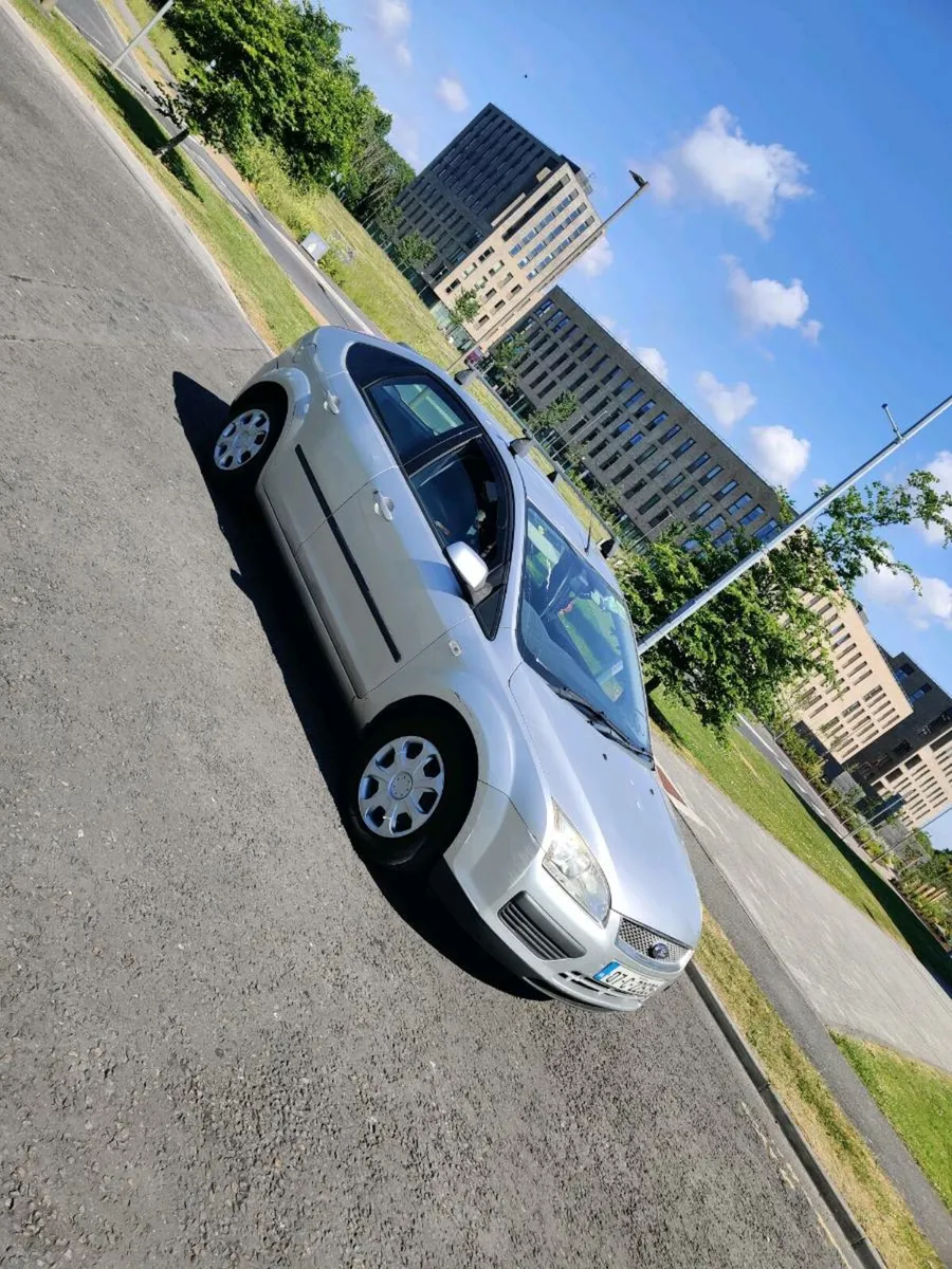 Ford Focus 1.4 - Image 2