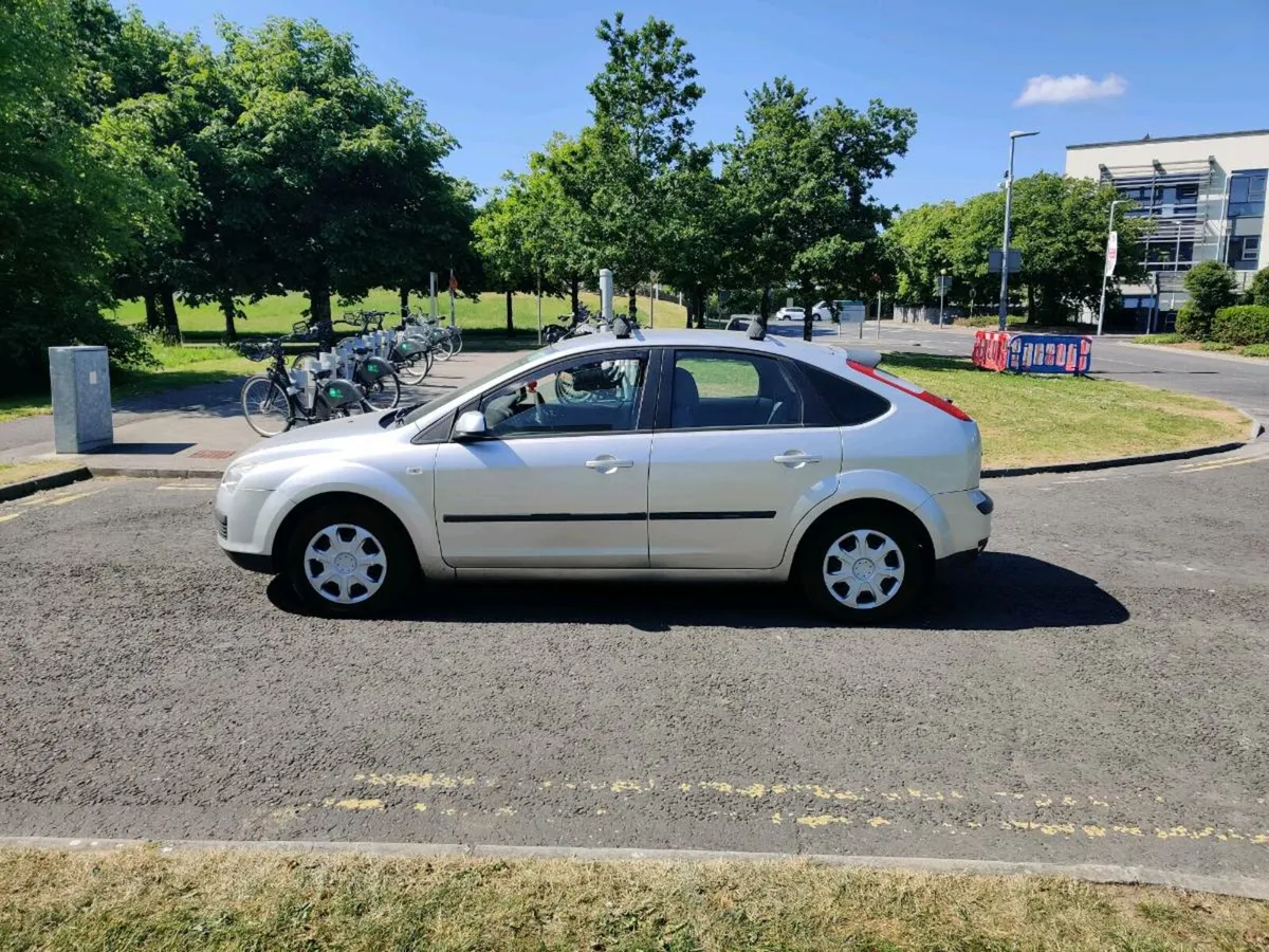 Ford Focus 1.4 - Image 4
