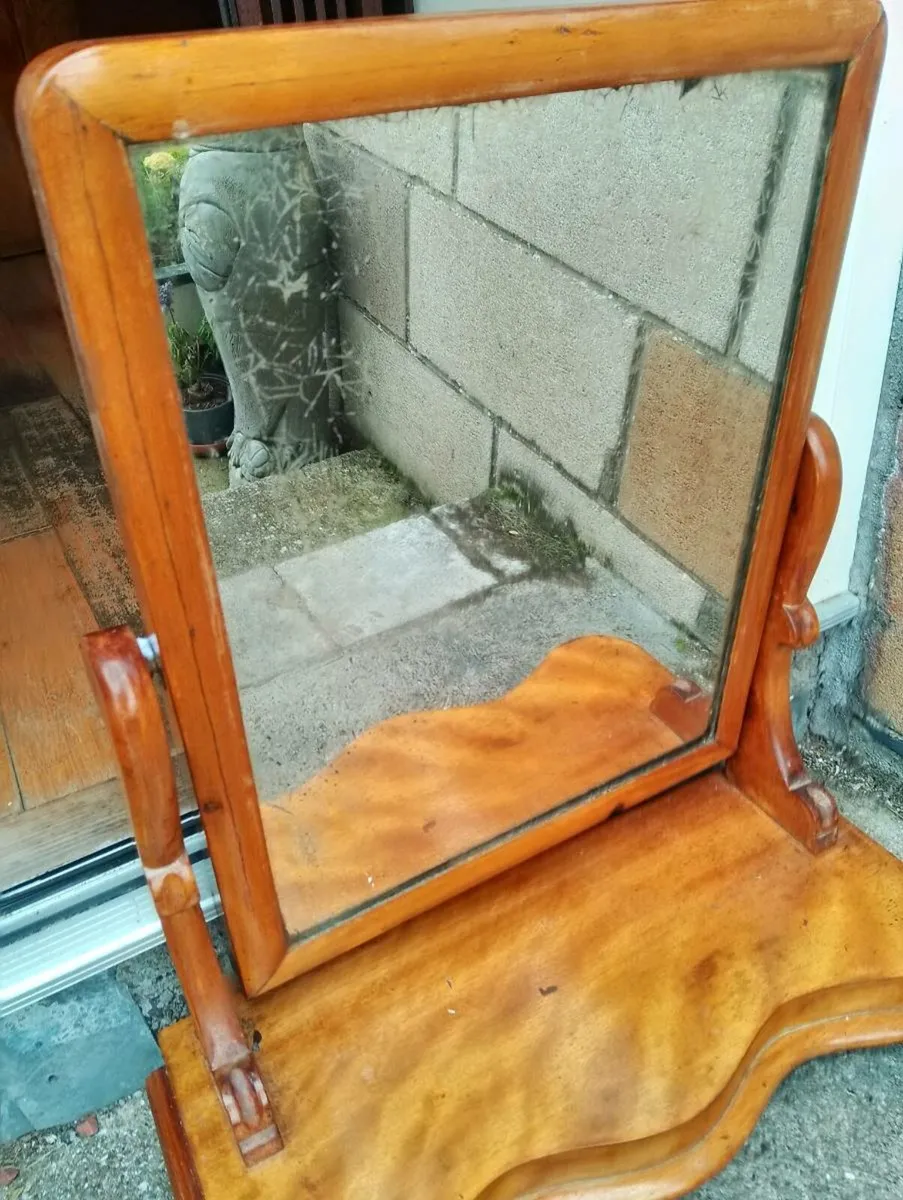 Antique distressed mirror - Image 2