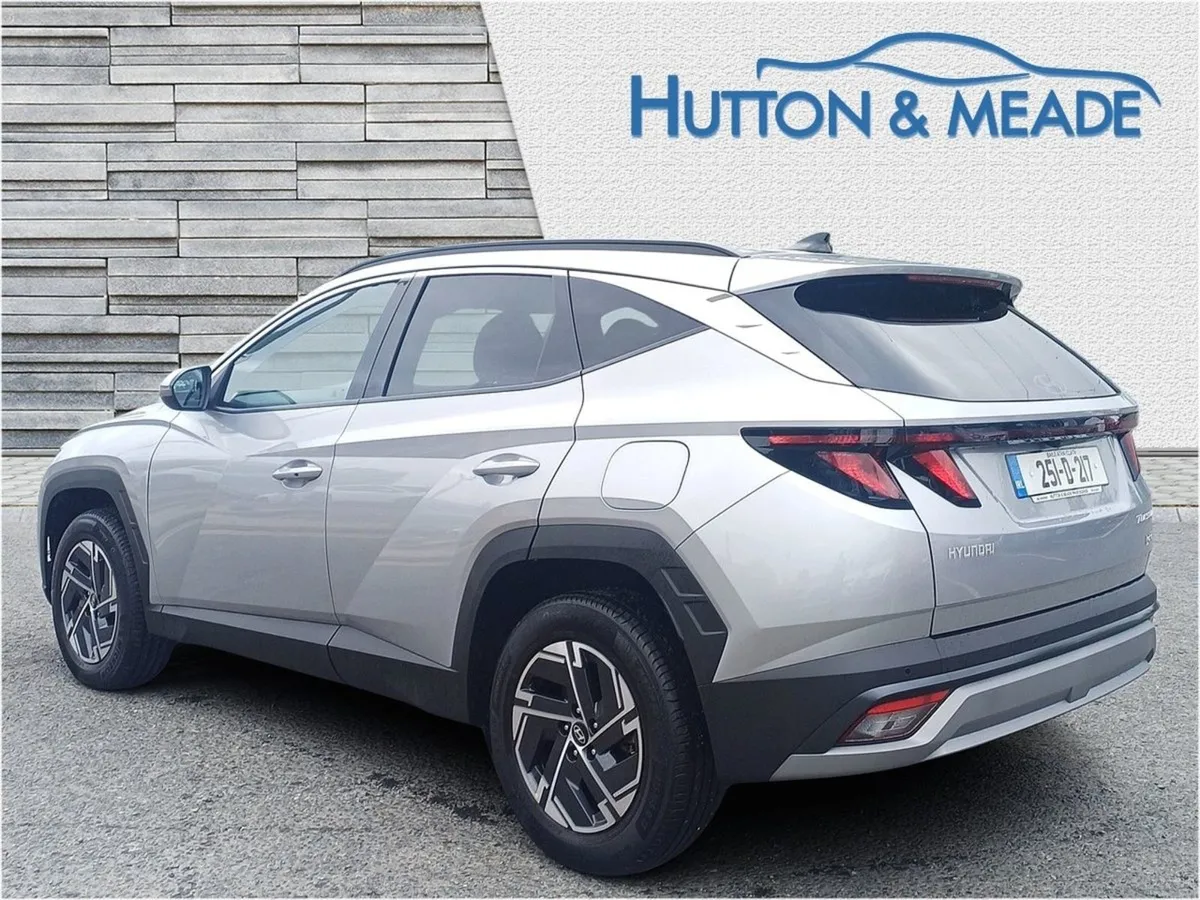 Hyundai Tucson Executive HEV 1.6 Petrol 5dr - Image 3