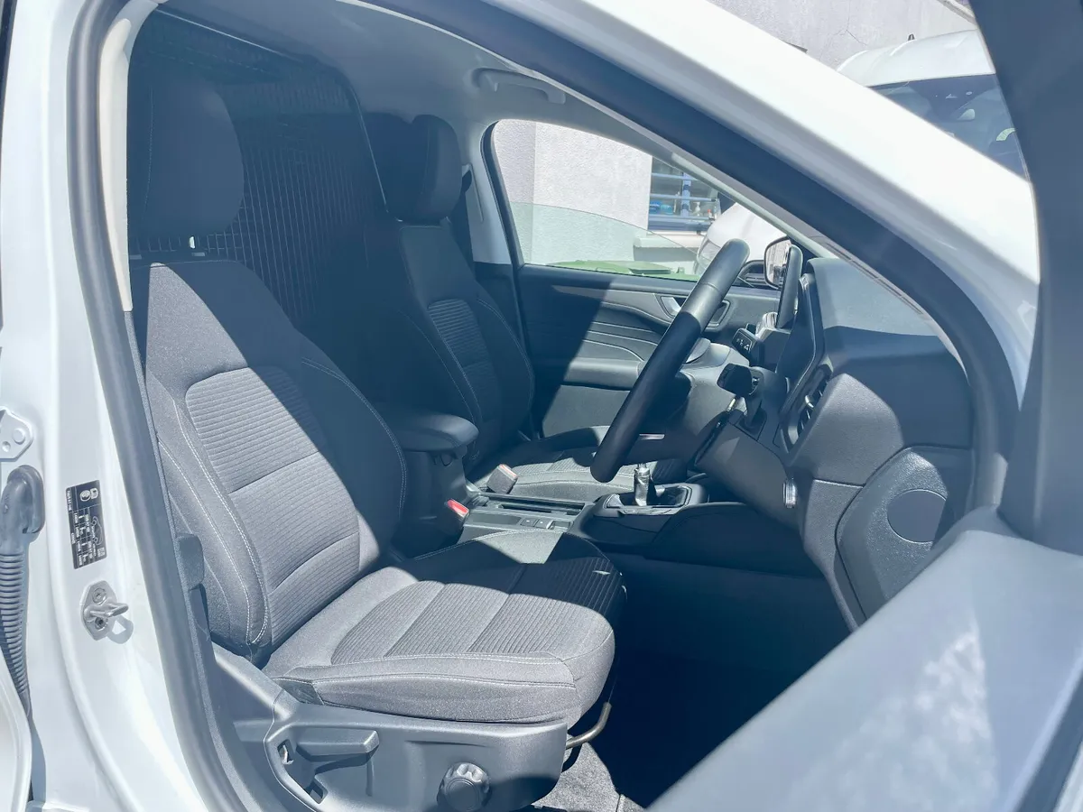 Fors Kuga Titanium 1.5TDCI 2 Seat Commercial,2022 - Image 4