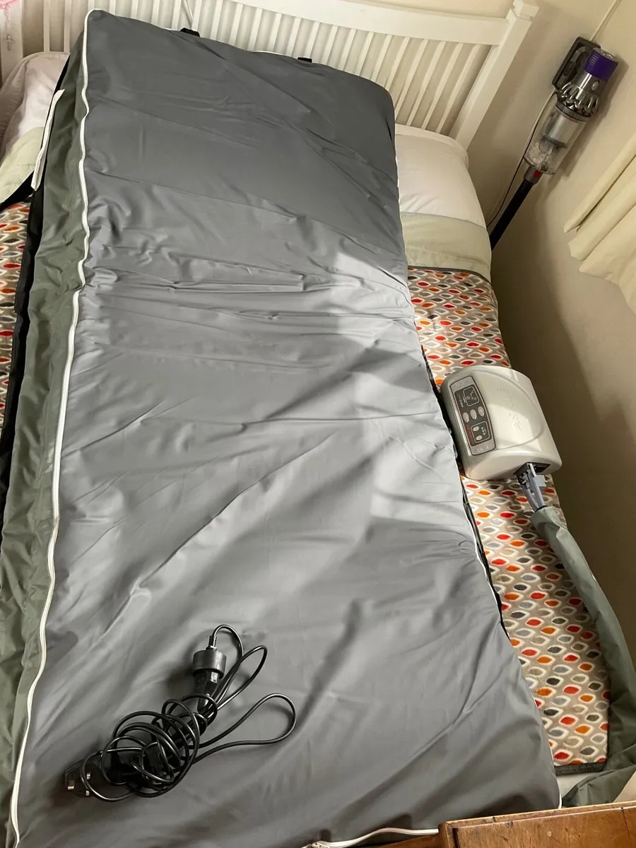 Air Mattress & disability items - Image 1