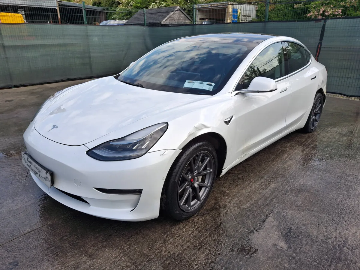 192 Tesla Model 3 Full Self Driving..Light Damage - Image 3
