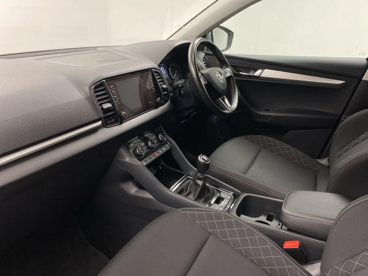 Skoda Karoq 1.6tdi 115bhp Ambition - Image 3