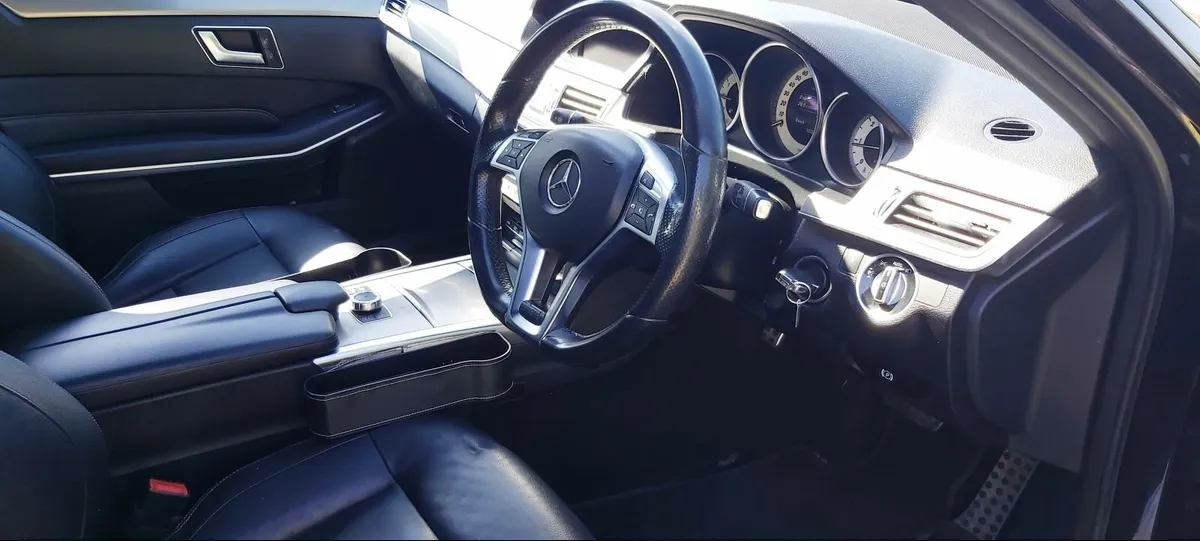 Mercedes-Benz E-Class 2016 - Image 3