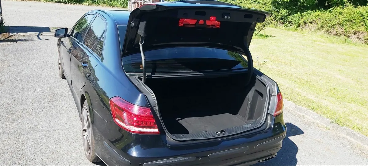 Mercedes-Benz E-Class 2016 - Image 4