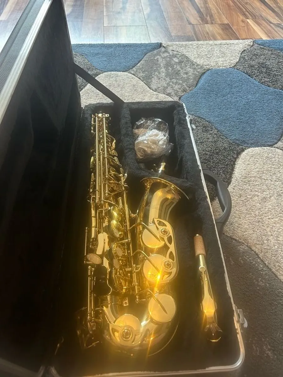 saxaphone - Image 2