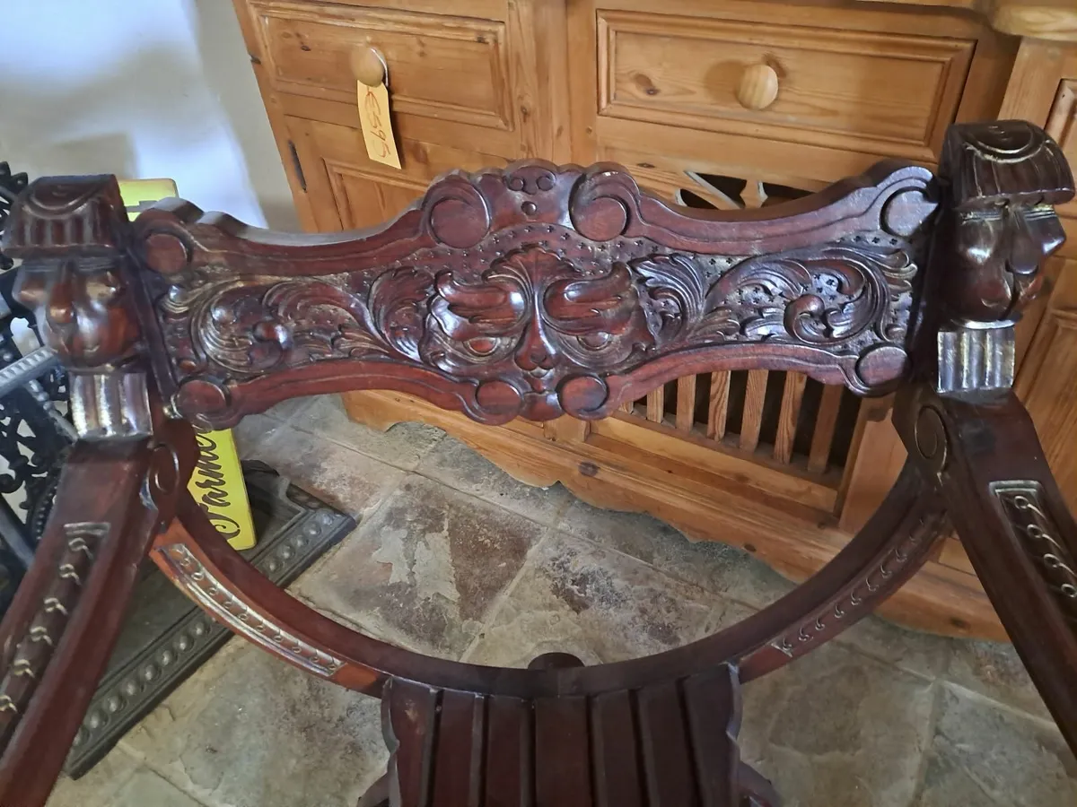 Pair vintage Italian savonarola chairs - Image 4