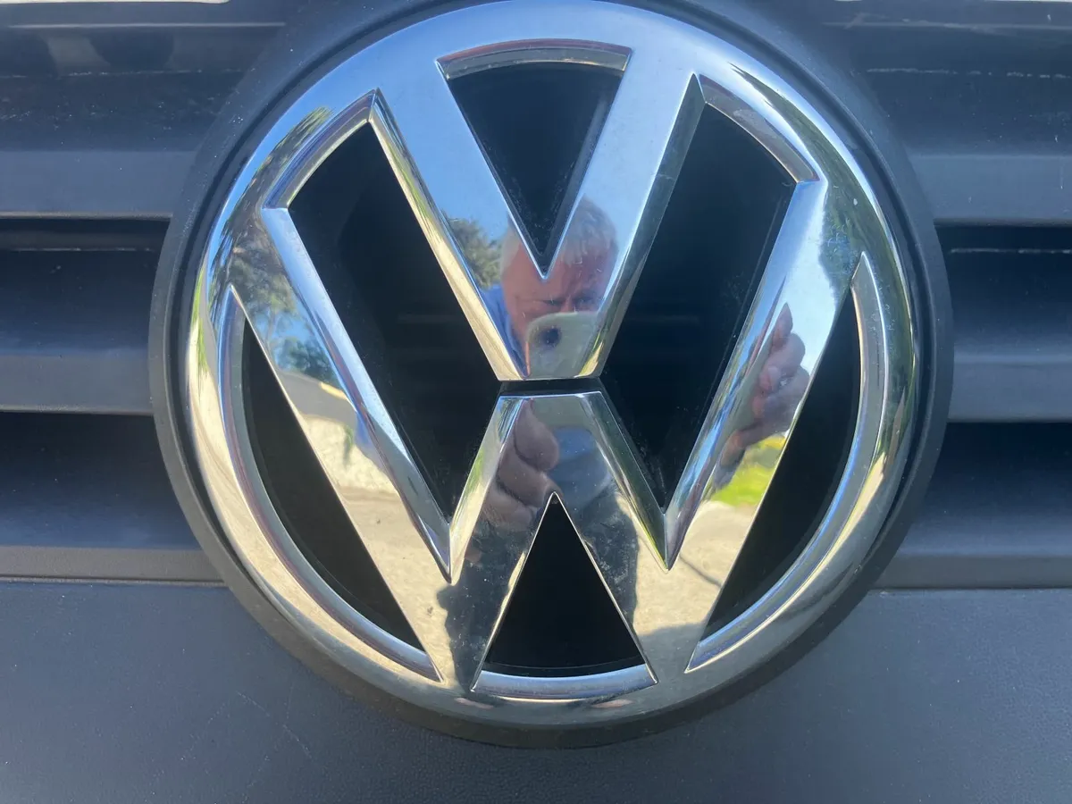 wanted  -- VW  Chrome badge