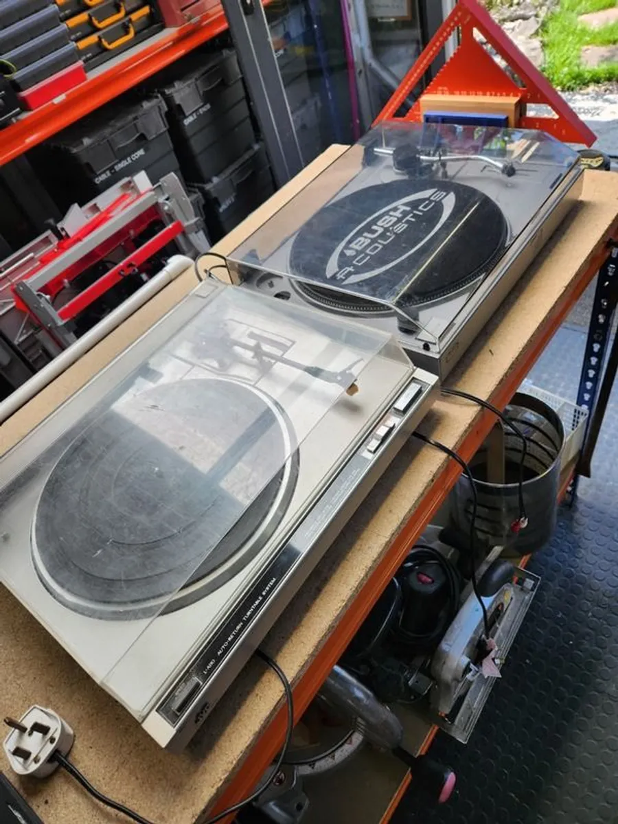 Turntables (vintage) bundle for parts/refurb - Image 1