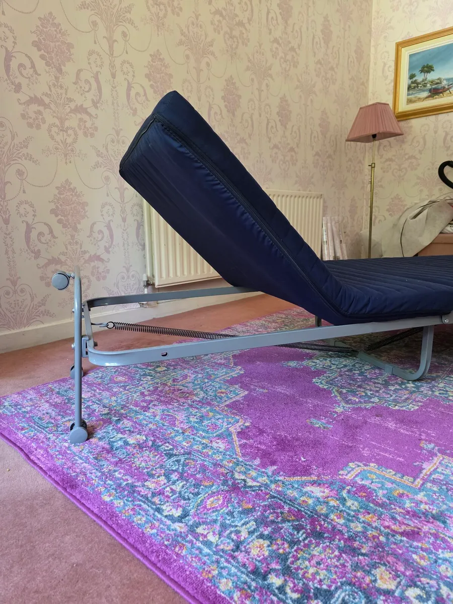 Fold away Day Bed or Guest Bed - Image 4