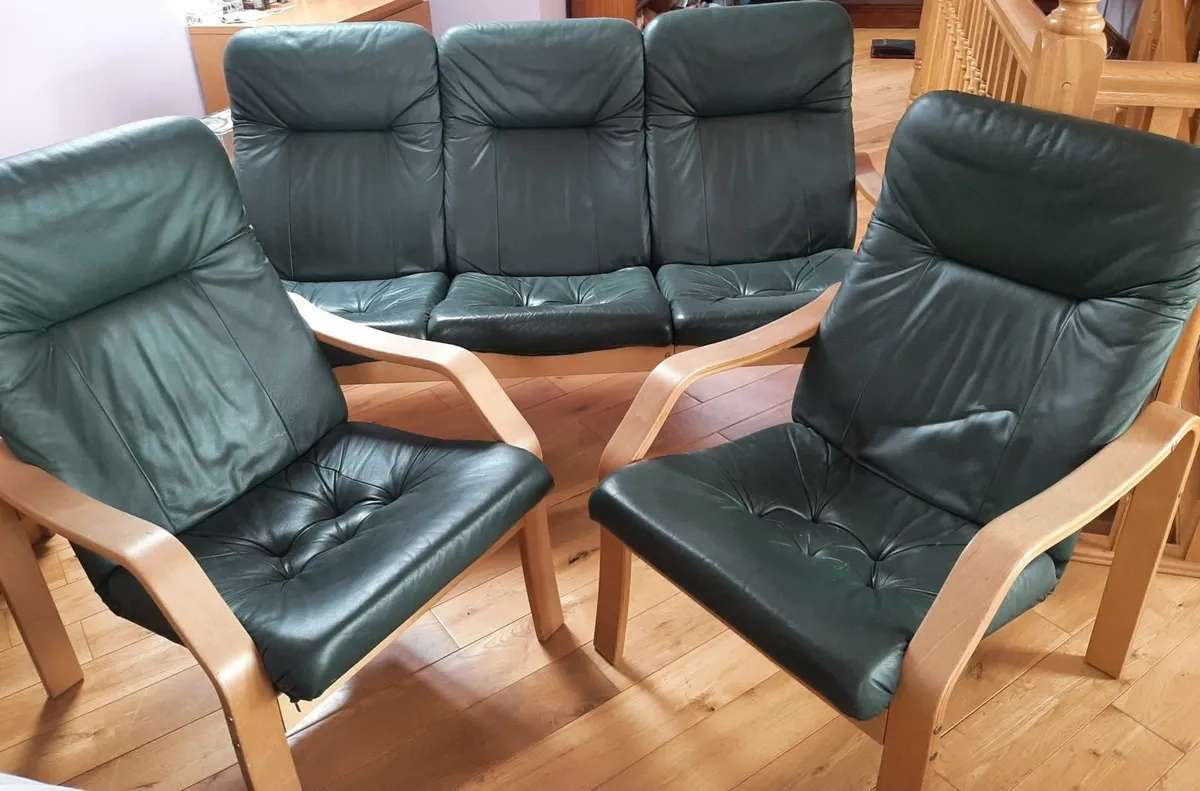 Modern 3 piece suite