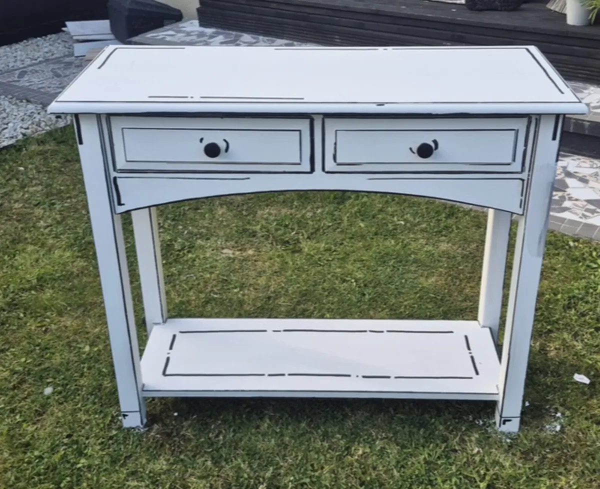Hall table - Image 1