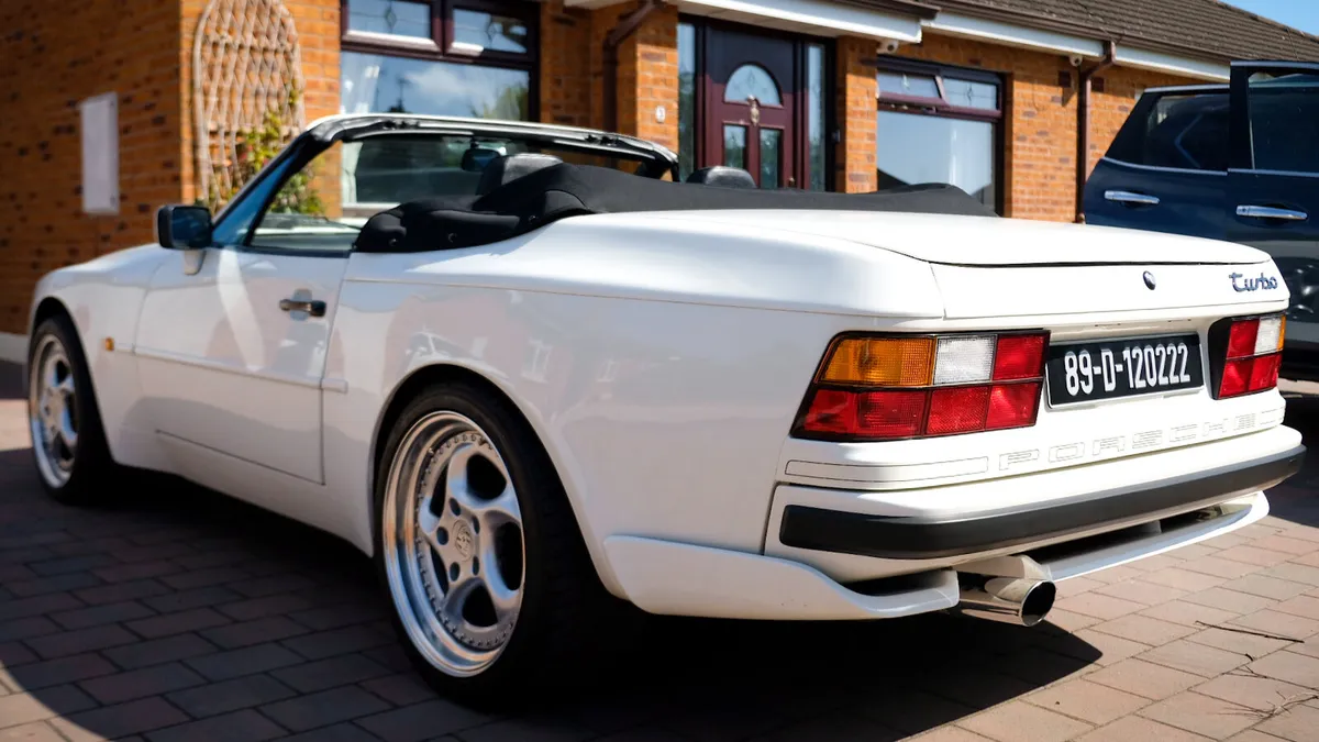 1989 Porsche 944 S2 Cabriolet 3.0 - Image 4