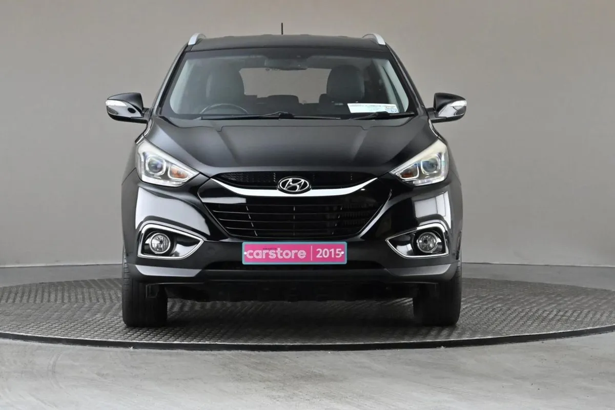 Hyundai ix35 1.7crdi 115BHP 6spd Executive  half - Image 2