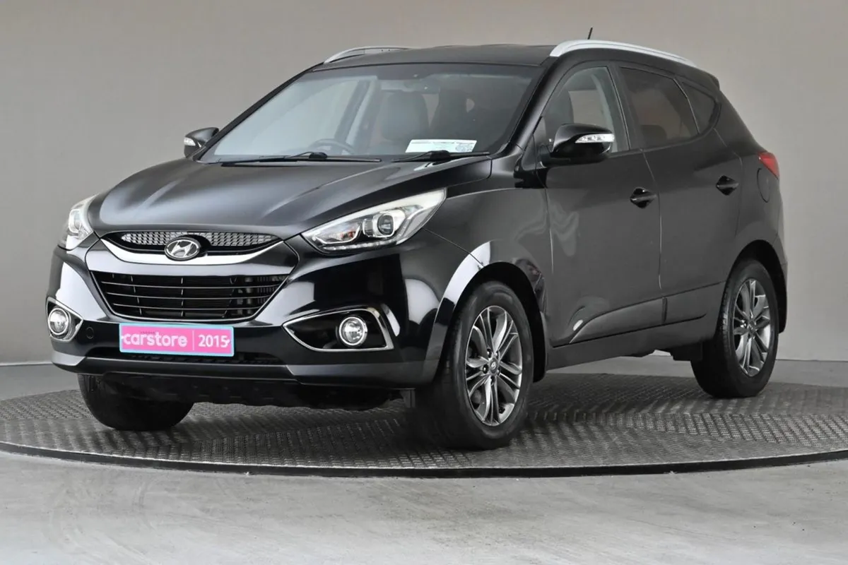 Hyundai ix35 1.7crdi 115BHP 6spd Executive  half - Image 3