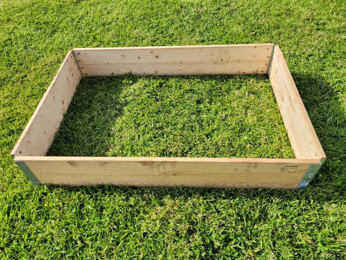 Pallet Collars - Image 1