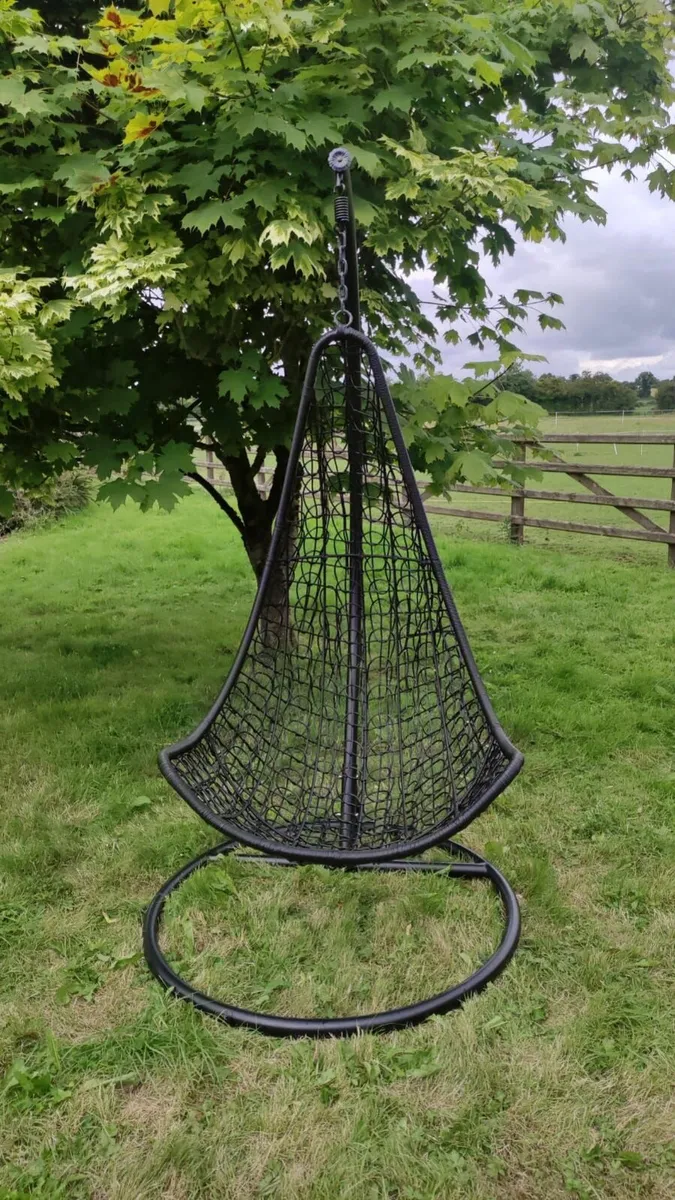 Hanging Swings Eggs – Metal Frame – Free Delivery - Image 4