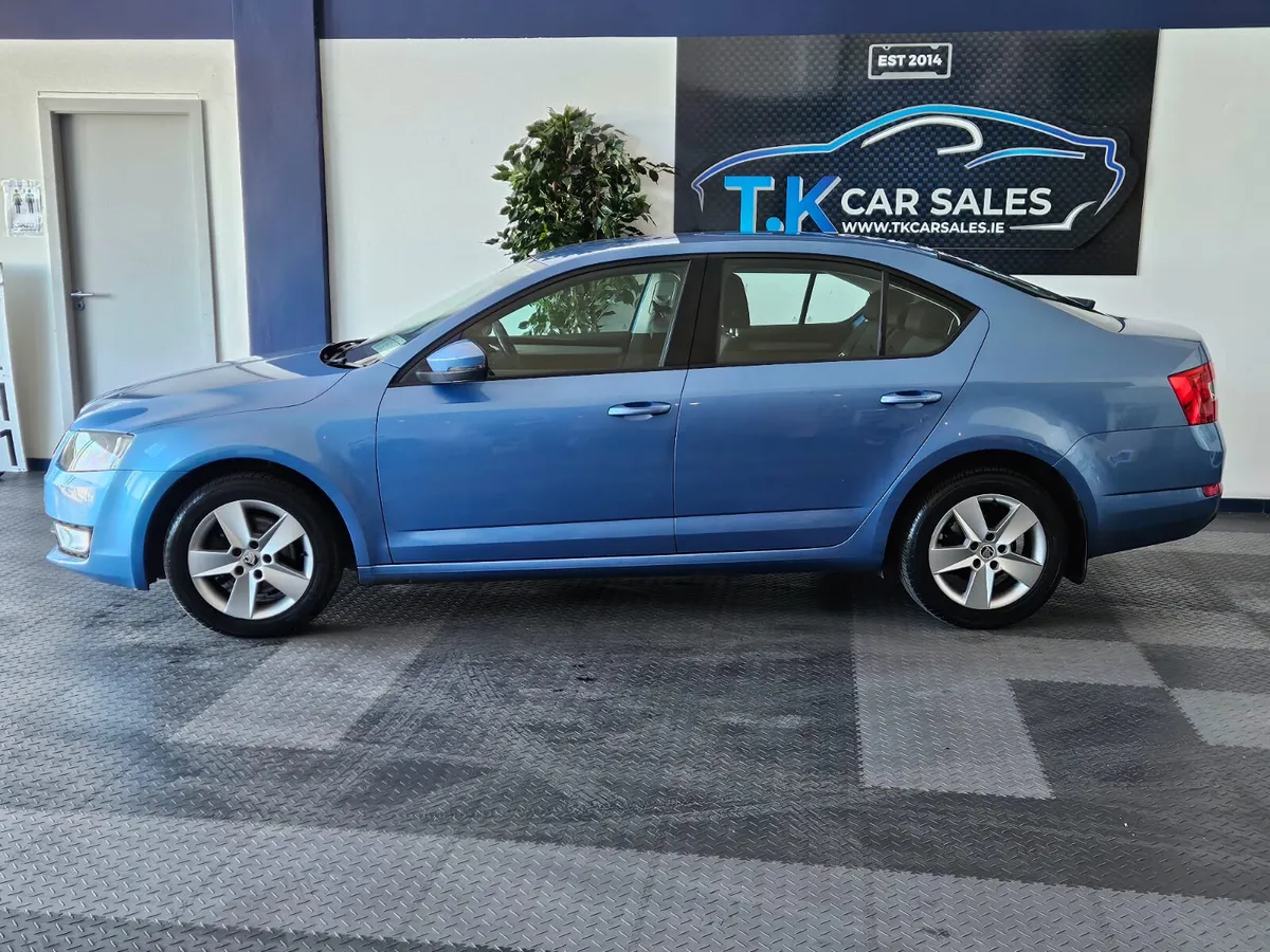 13 SKODA OCTAVIA 1.6 DIESEL - Image 3
