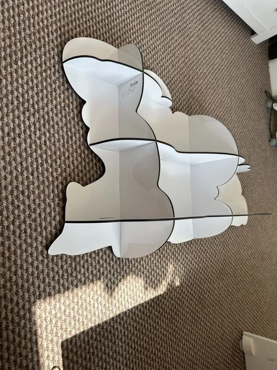 3D Cloud Shelf - Image 2