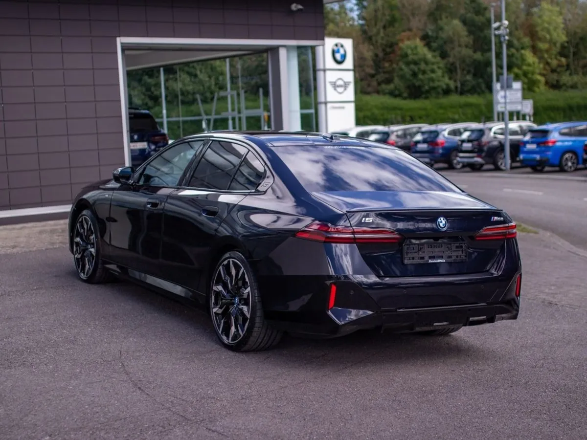 BMW i5 M60 - Image 3
