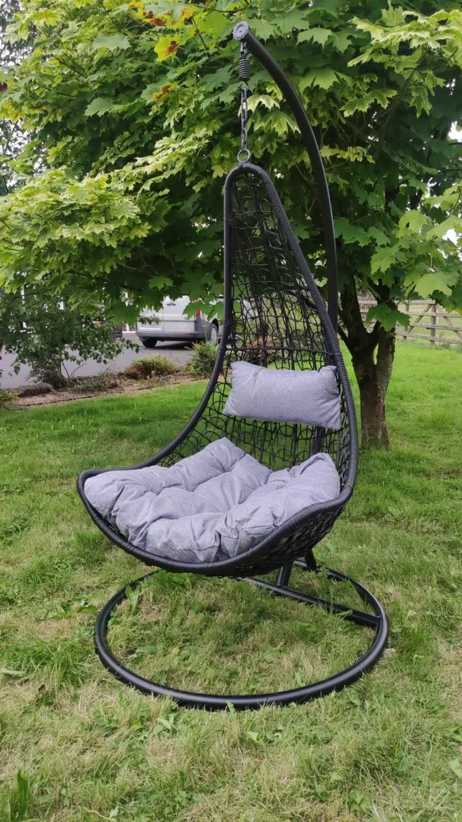 Hanging Swings Eggs – Metal Frame – Free Delivery - Image 2