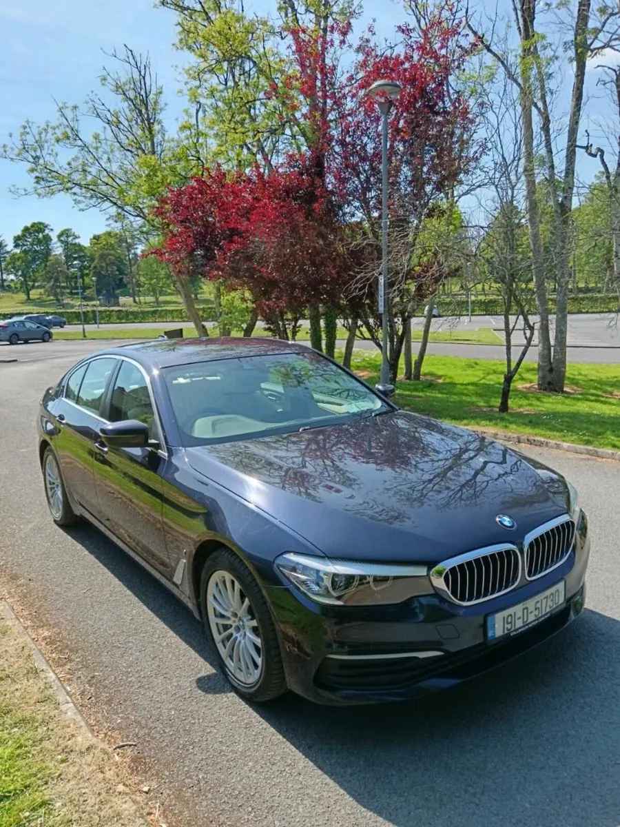 BMW 530e - Image 1