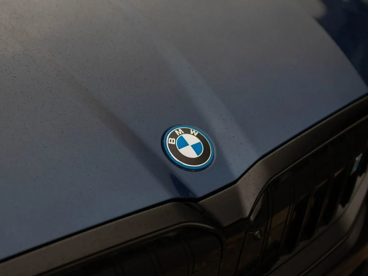 BMW i5 Edrive40 Touring M Sport Pro - Image 4