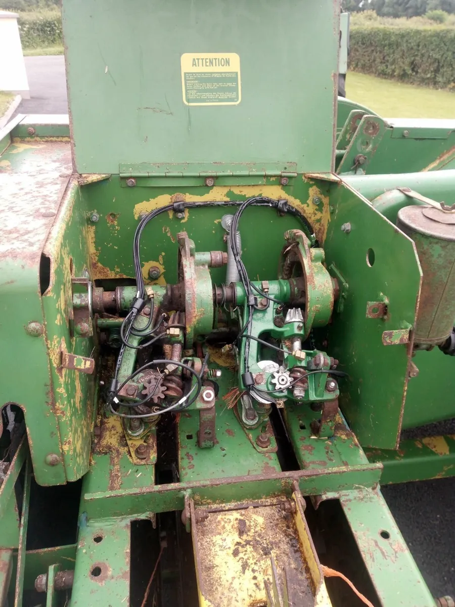 John deere 456 square baler - Image 4
