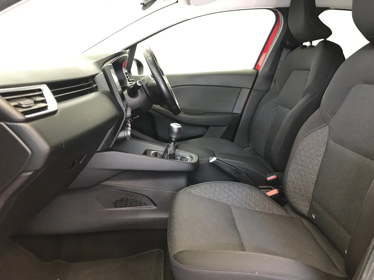 Renault Clio 2021 - Image 3