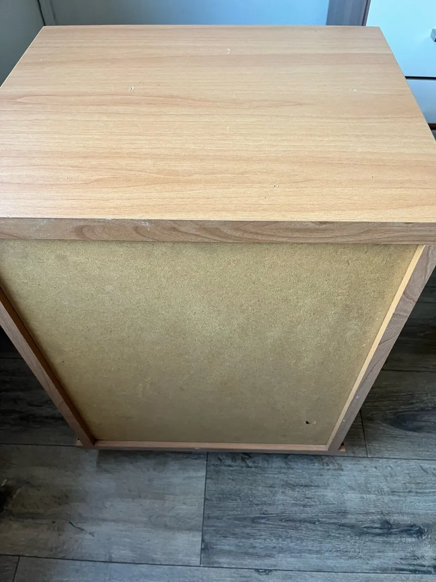 Heavy wooden Bedside table only €20 - Image 4
