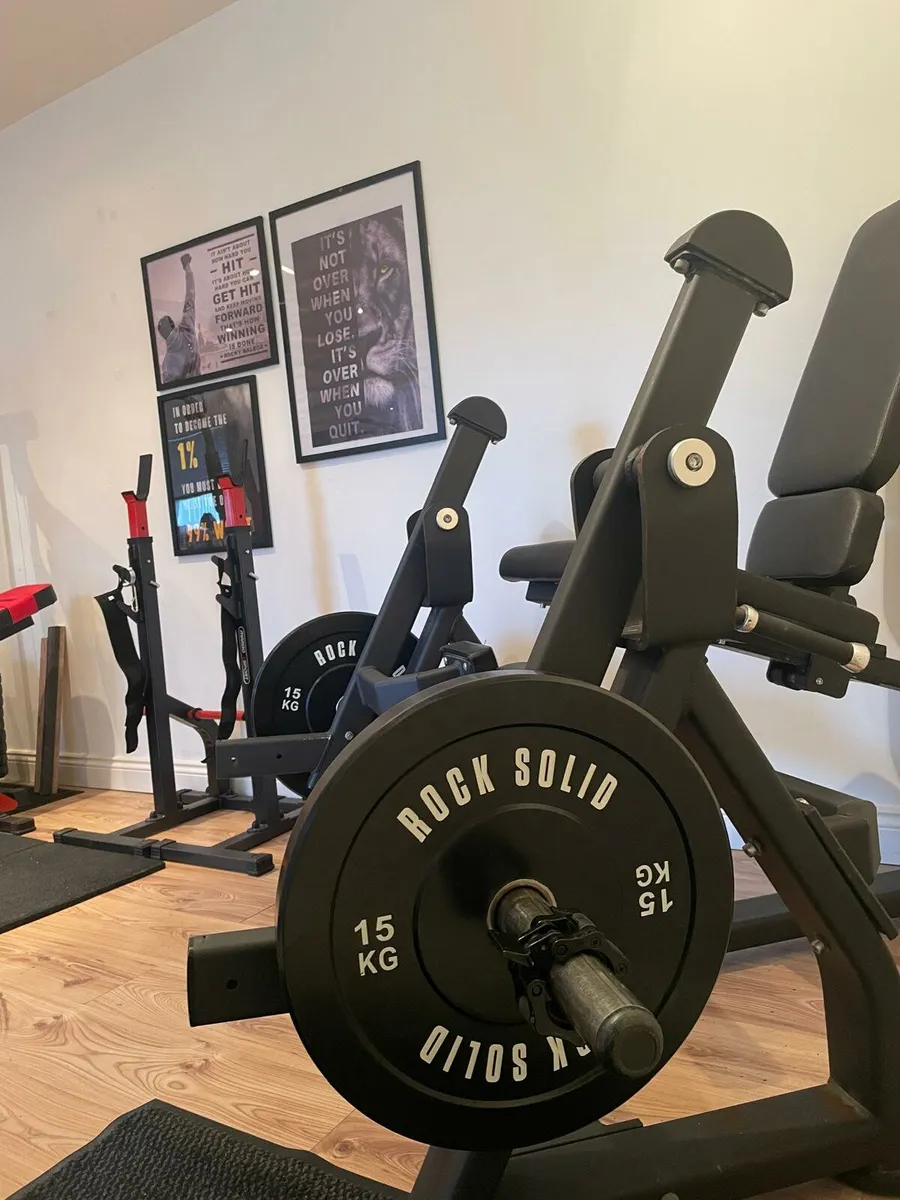 Leg extension machine - Image 2