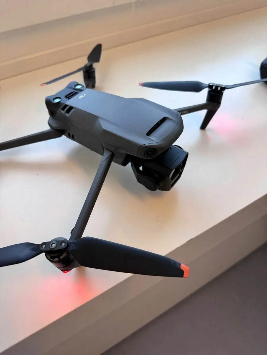 New DJI Mavic 3 Pro Kit RC Pro 3 Batteries Extra - Image 3