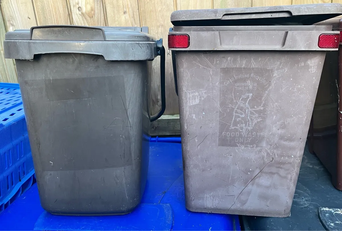 Items in perfect condition - Image 1