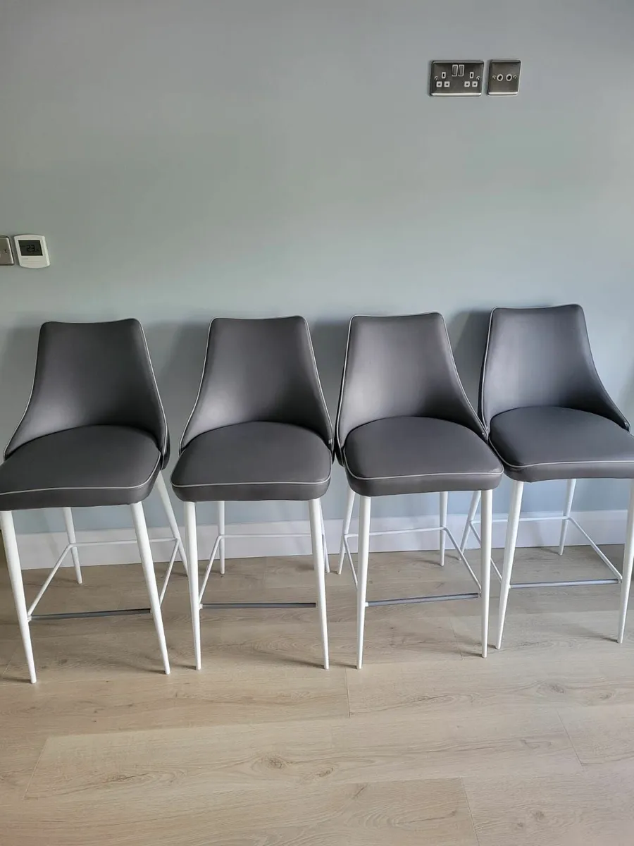 Bontempi Countertop Bar Stools - Image 1