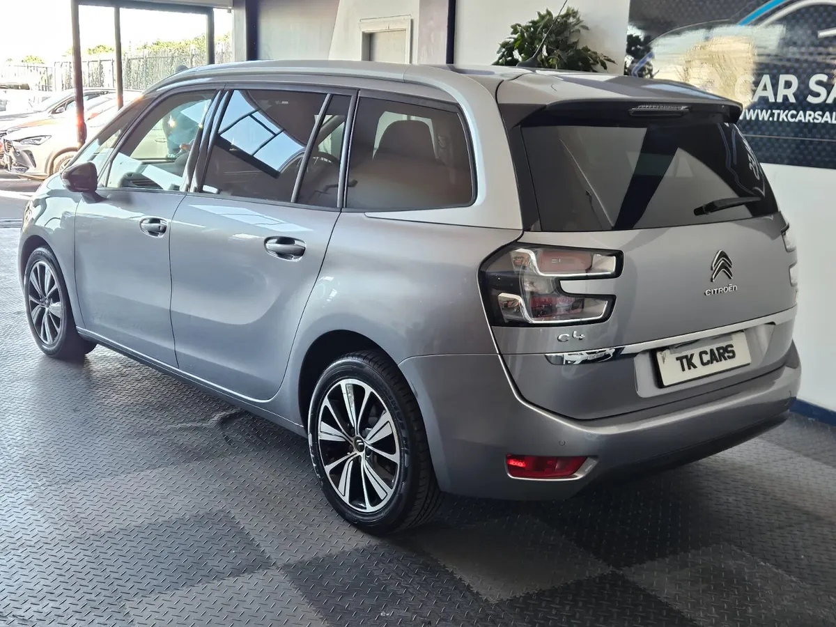 19 NEW MODEL CITROEN C4 PICASSO FEEL - Image 3