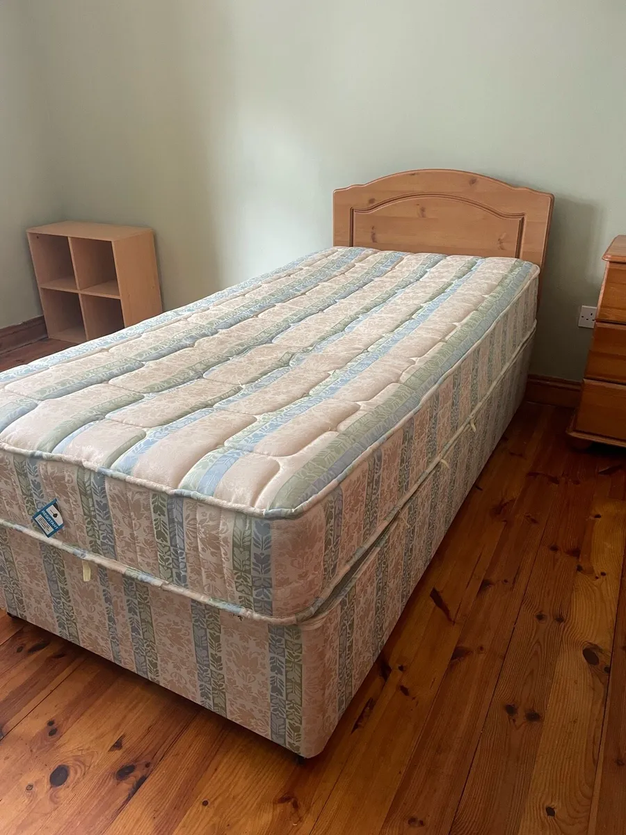 Bed - Image 1